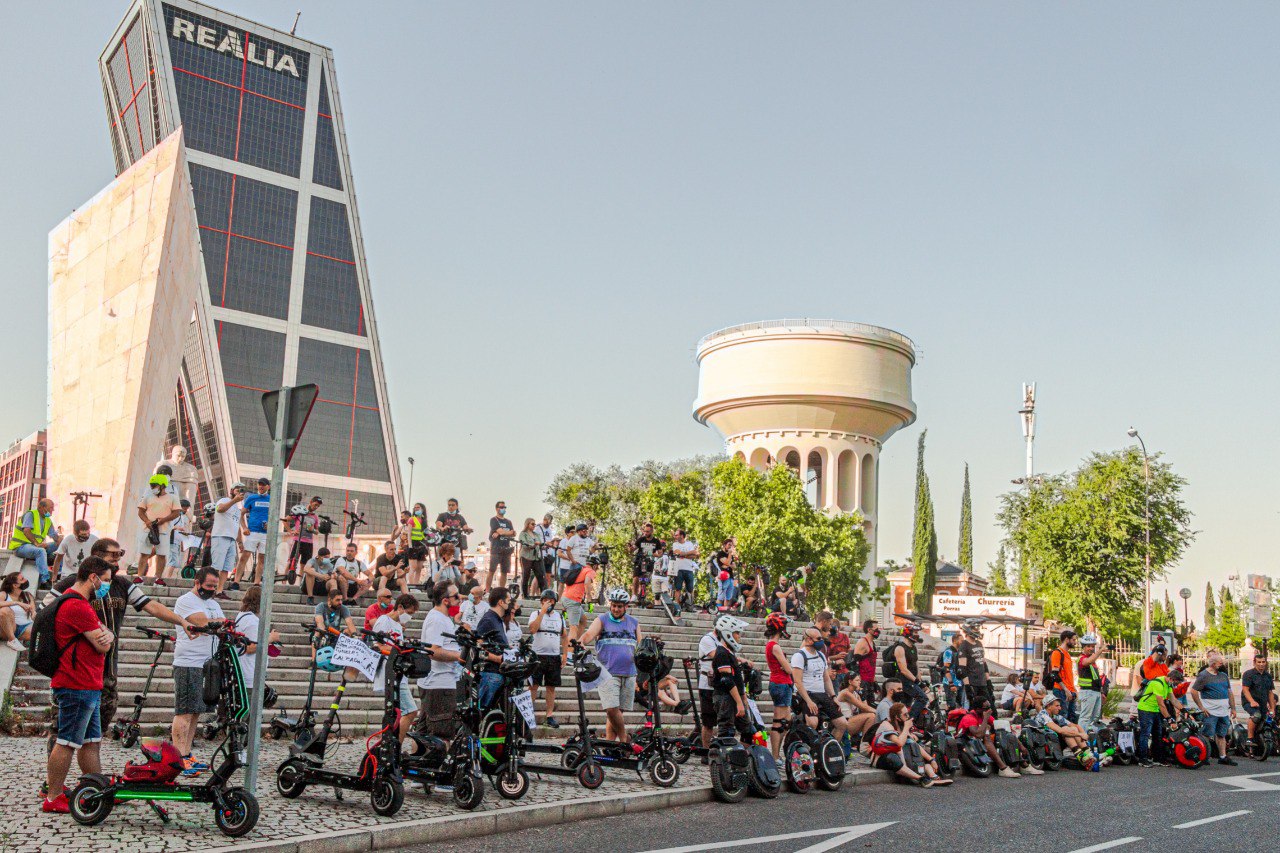 Patinetes eléctricos en la ciudad